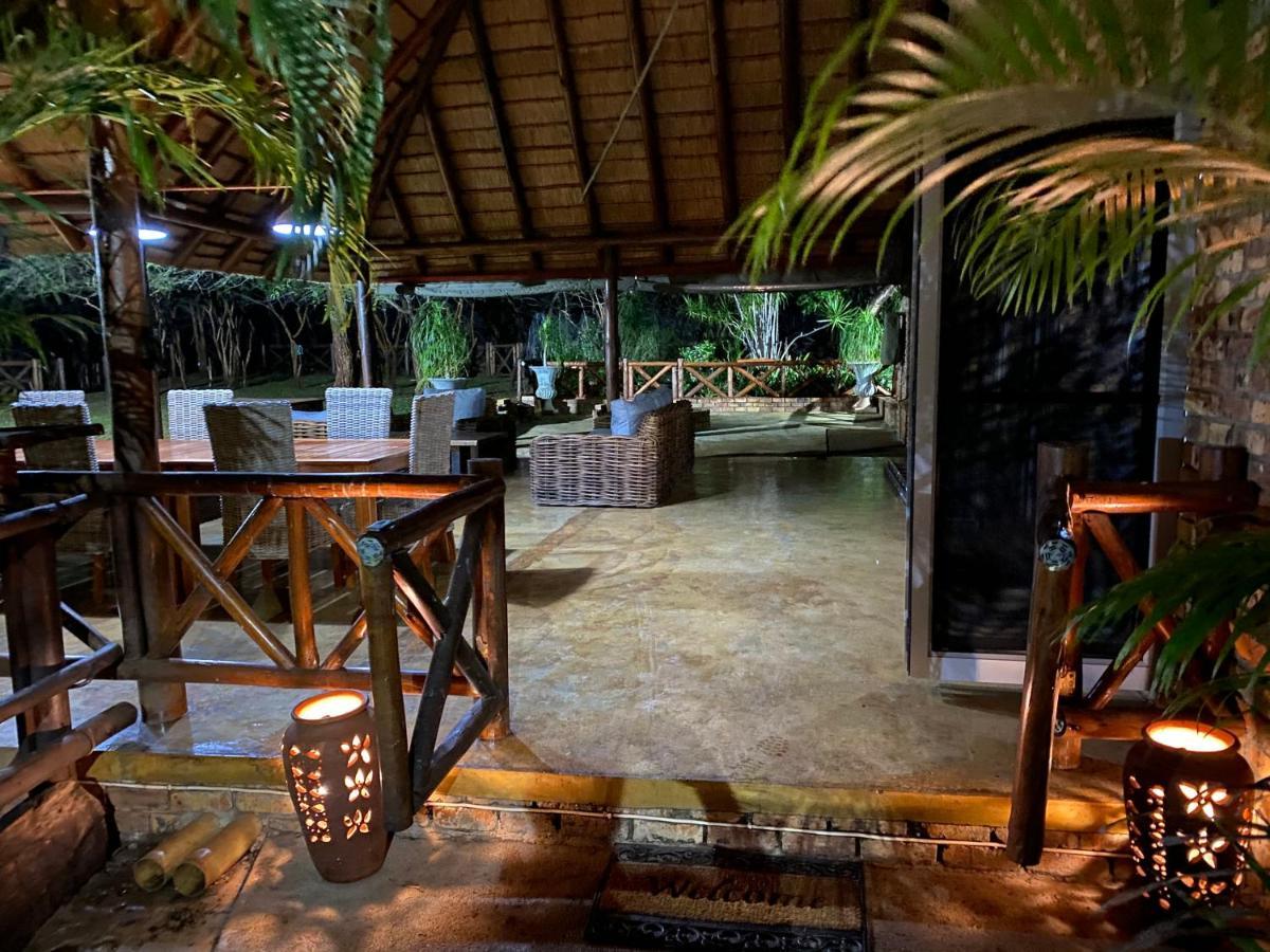 Genet House Holiday Home Marloth Park Dış mekan fotoğraf
