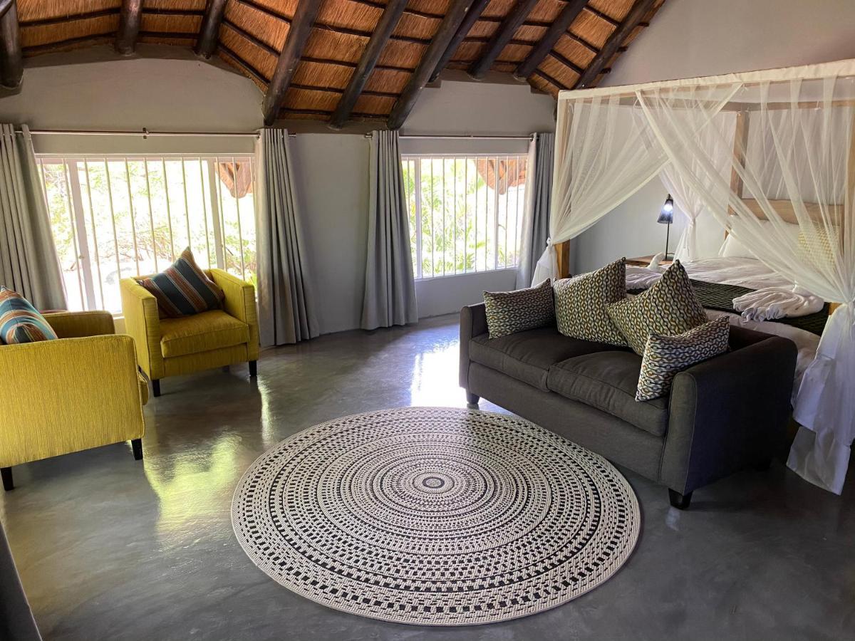 Genet House Holiday Home Marloth Park Dış mekan fotoğraf